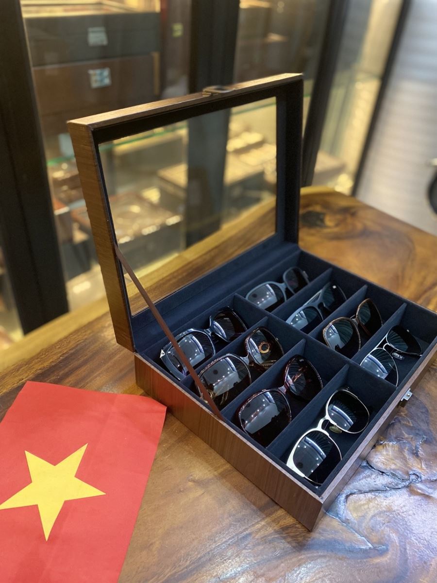 Hộp đựng kính